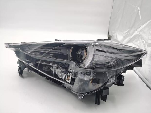 Mazda CX5 2017 Headlamp Left Piece Original