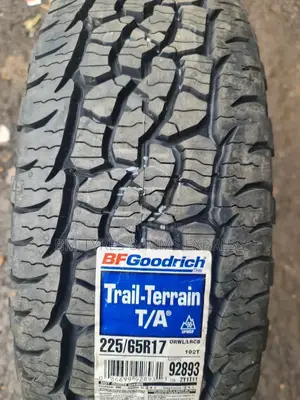 225 /65 R17 Bf Goodrich (Usa)
