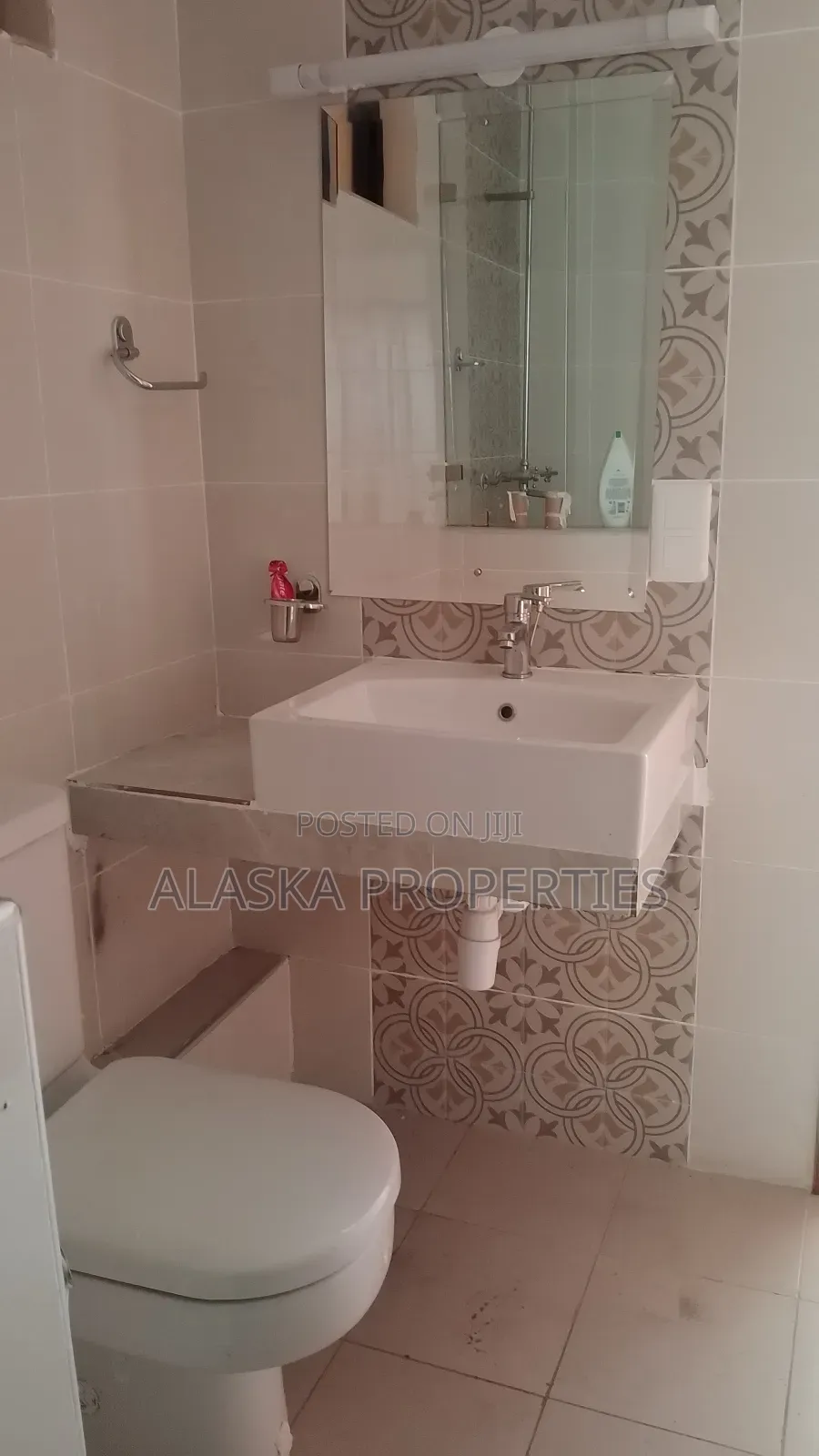 3bdrm Apartment in Nyali Estate for rent