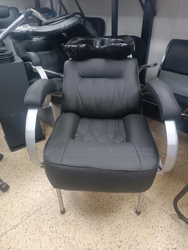 Salon Sink With Chair - thumbnail 2