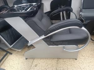 Shampoo Seat - main view