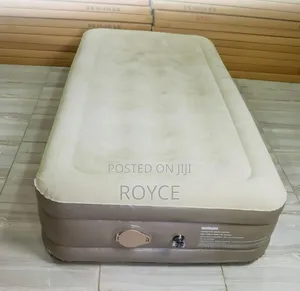 Inflatable Airbed With Inbuilt Pump- (190*101*38 Cms)