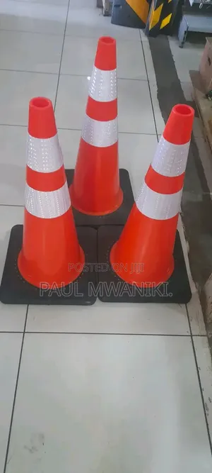 Traffic Cones/ Safety Road Cone