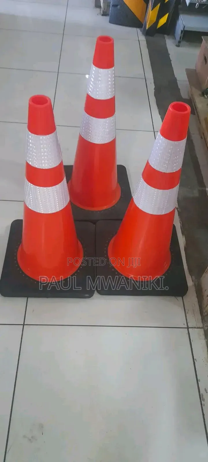 Traffic Cones/ Safety Road Cone
