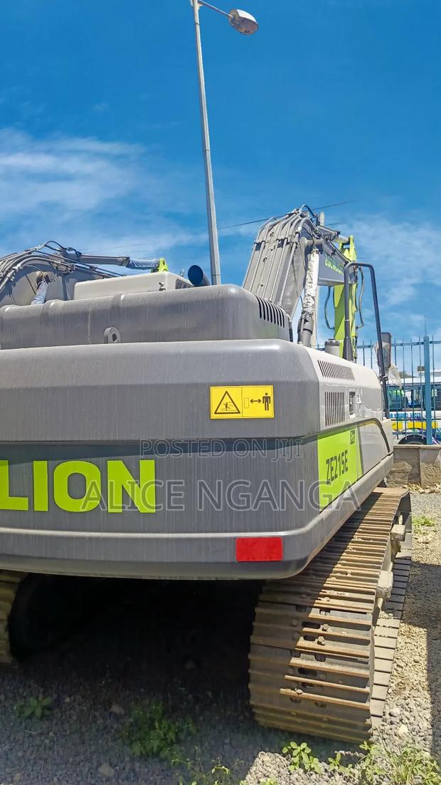 21.5t Excavetor - thumbnail 4