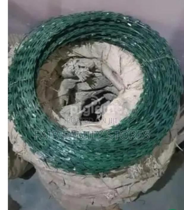 450mm Green Double Galvanized Razor Wire - main view