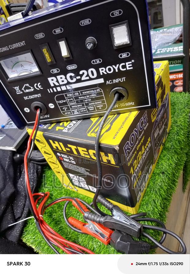 Royce Battery Charger 12/24v RBC 20