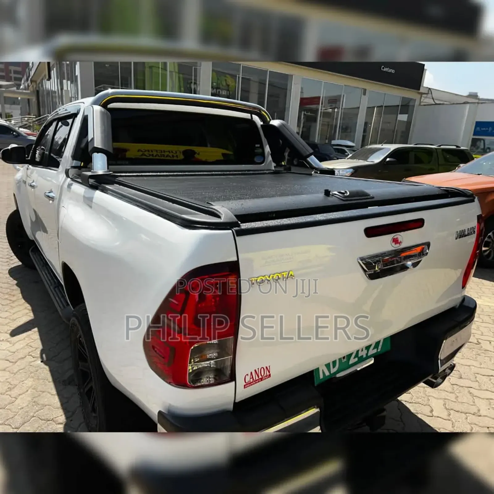 Roller Lid Fitted on This Hilux Revo