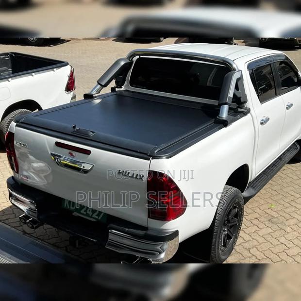 Roller Lid Fitted on This Hilux Revo - thumbnail 2