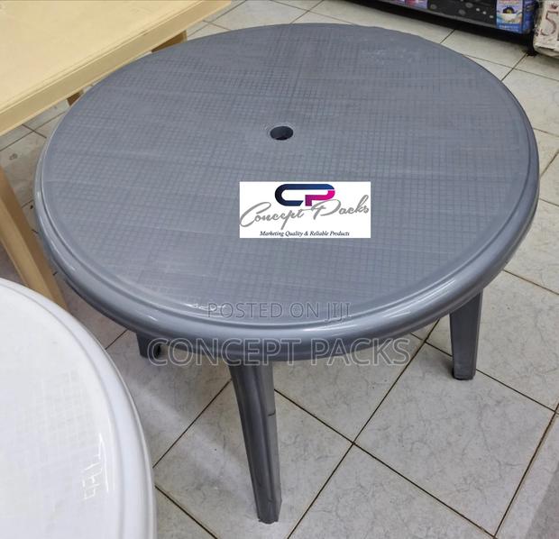 Grey Restaraunt / Garden Round Plastic Table - main view