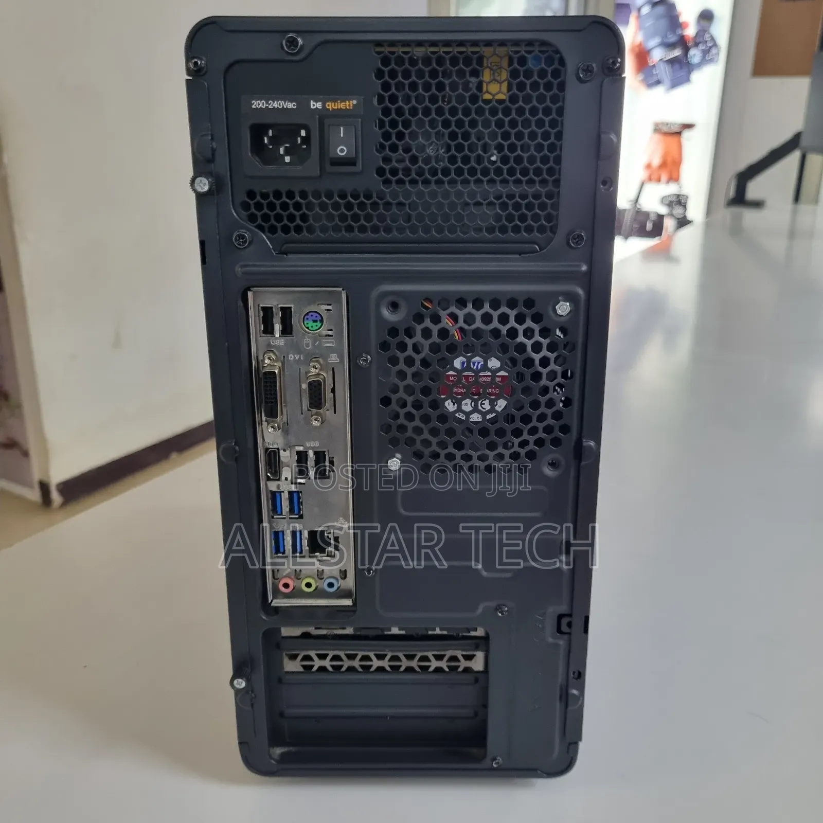 Desktop Computer MSI Model 16GB AMD Ryzen 5 SSD 512GB