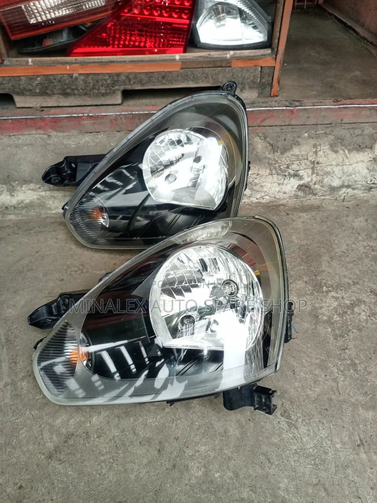Left Front Light Mira Ex-Japan
