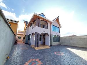 4bdrm Mansion in Membley for sale - thumbnail 2