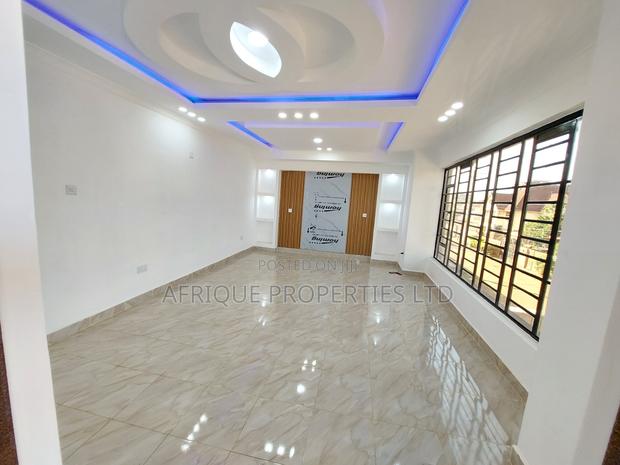 4bdrm Mansion in Membley for sale - thumbnail 8