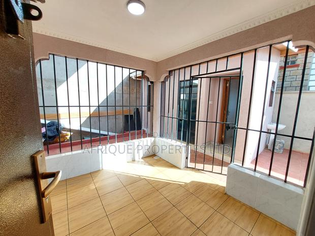 4bdrm Mansion in Membley for sale - thumbnail 18