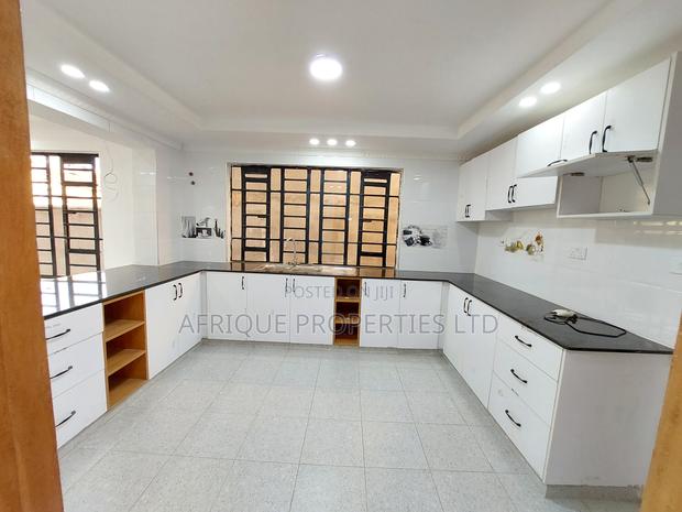 4bdrm Mansion in Membley for sale - thumbnail 4