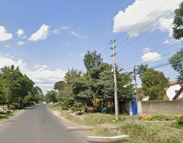 1⁄4 Acre Touching Tarmac in Section 58, Next to UDA Offices - thumbnail 3