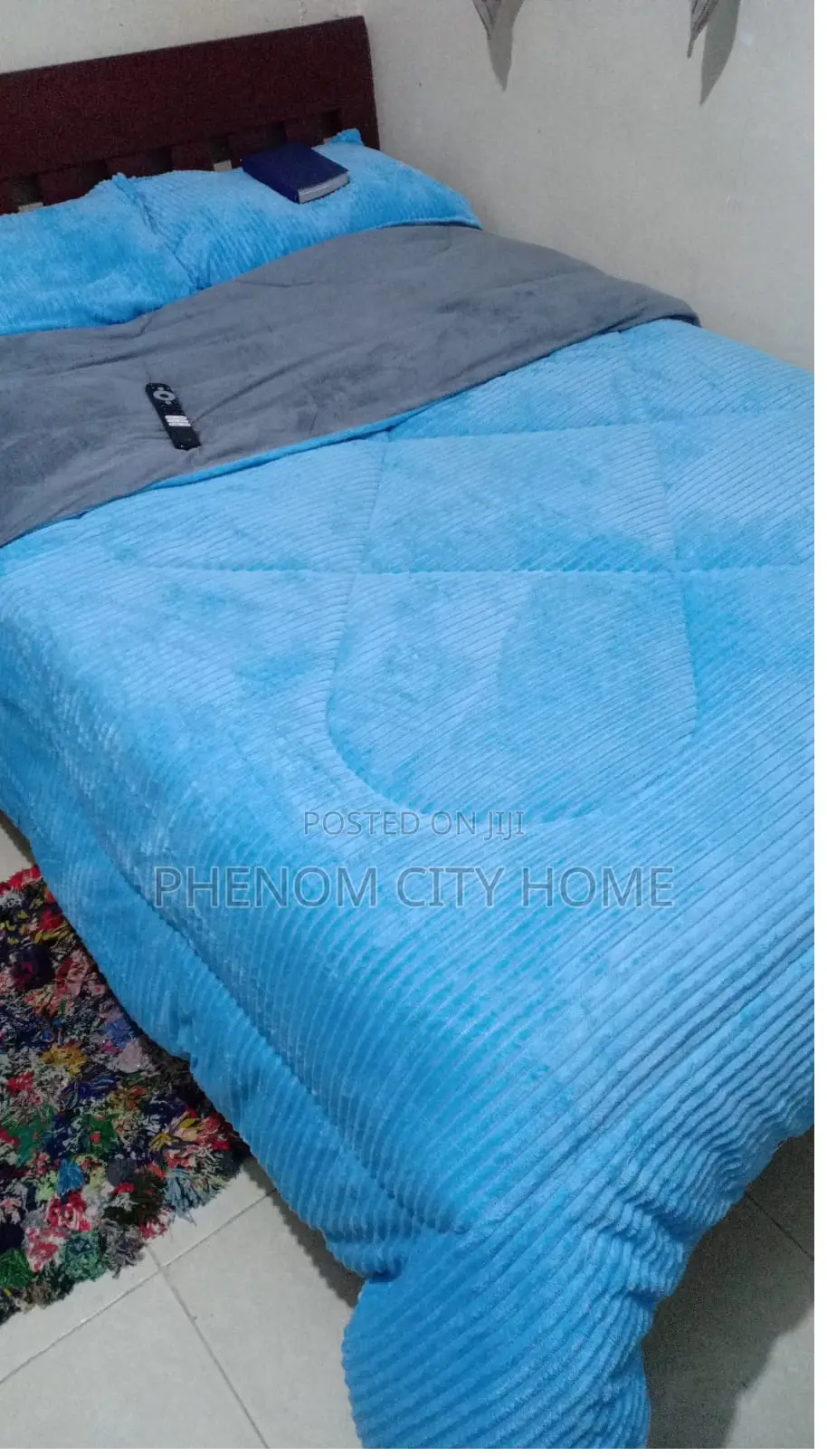Cozy Sky Blue Velvet Duvets