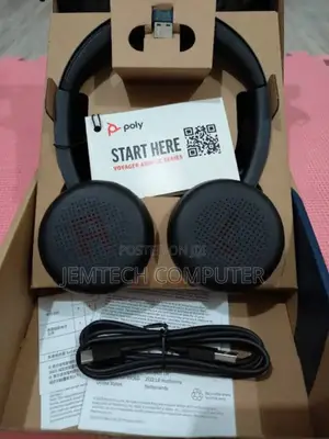 Plantronic Voyager 4320 USB-C Headset +BT700 Dongle( 4320)