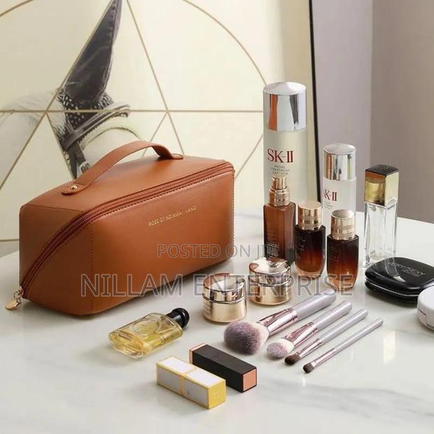 *Multifunctional Waterproof Large Cosmetic Bag - thumbnail 4