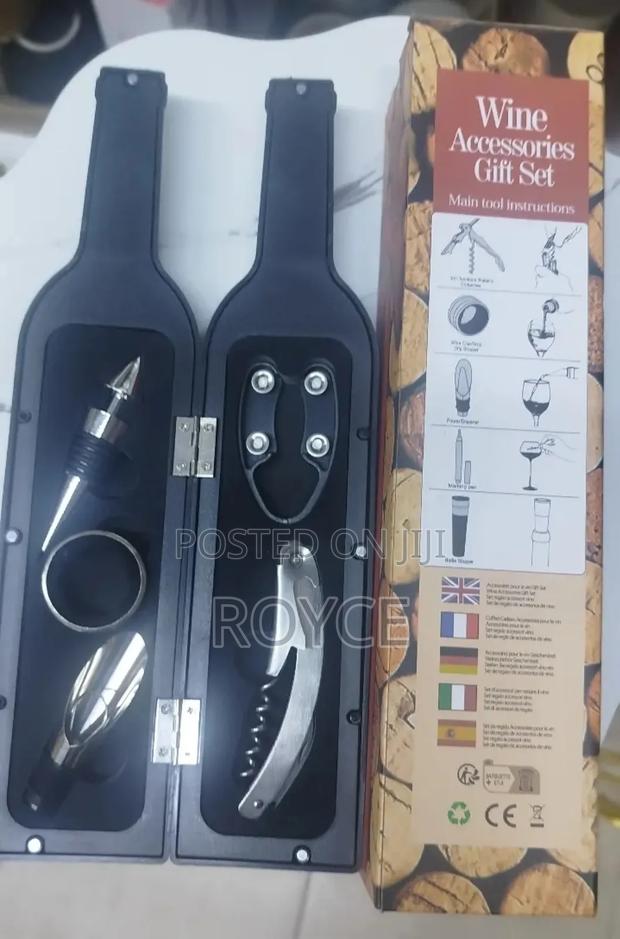 Wine Accessories Gift Set - thumbnail 2