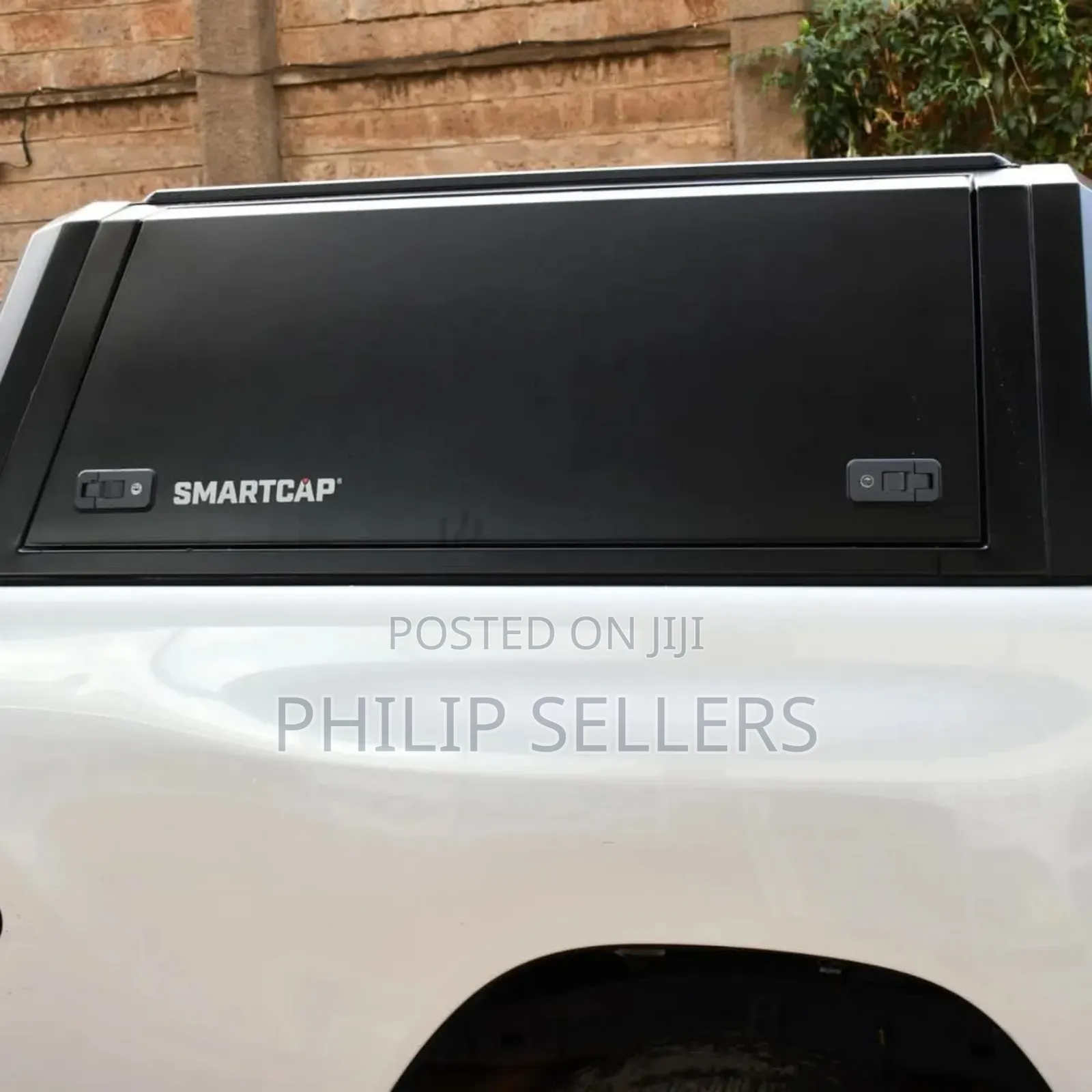 Check Out This Hilux Fitted With the Smartcap Canopy