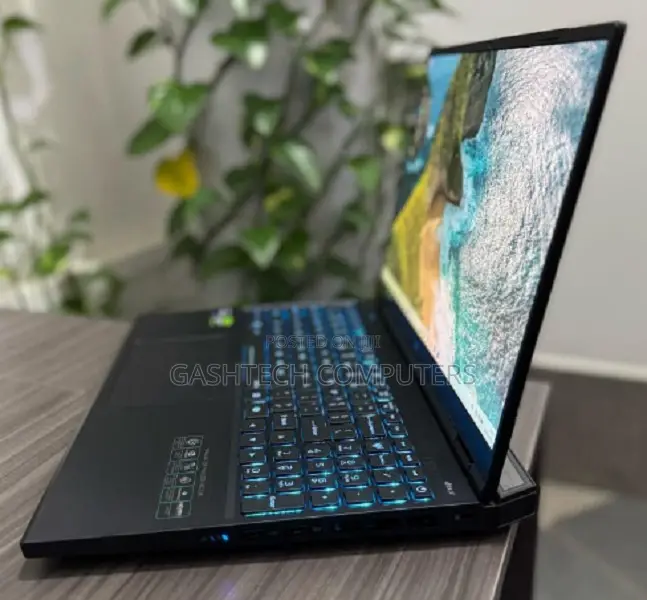 New Laptop Acer Predator Helios Neo 16 16GB Intel Core I9 SSD 1T