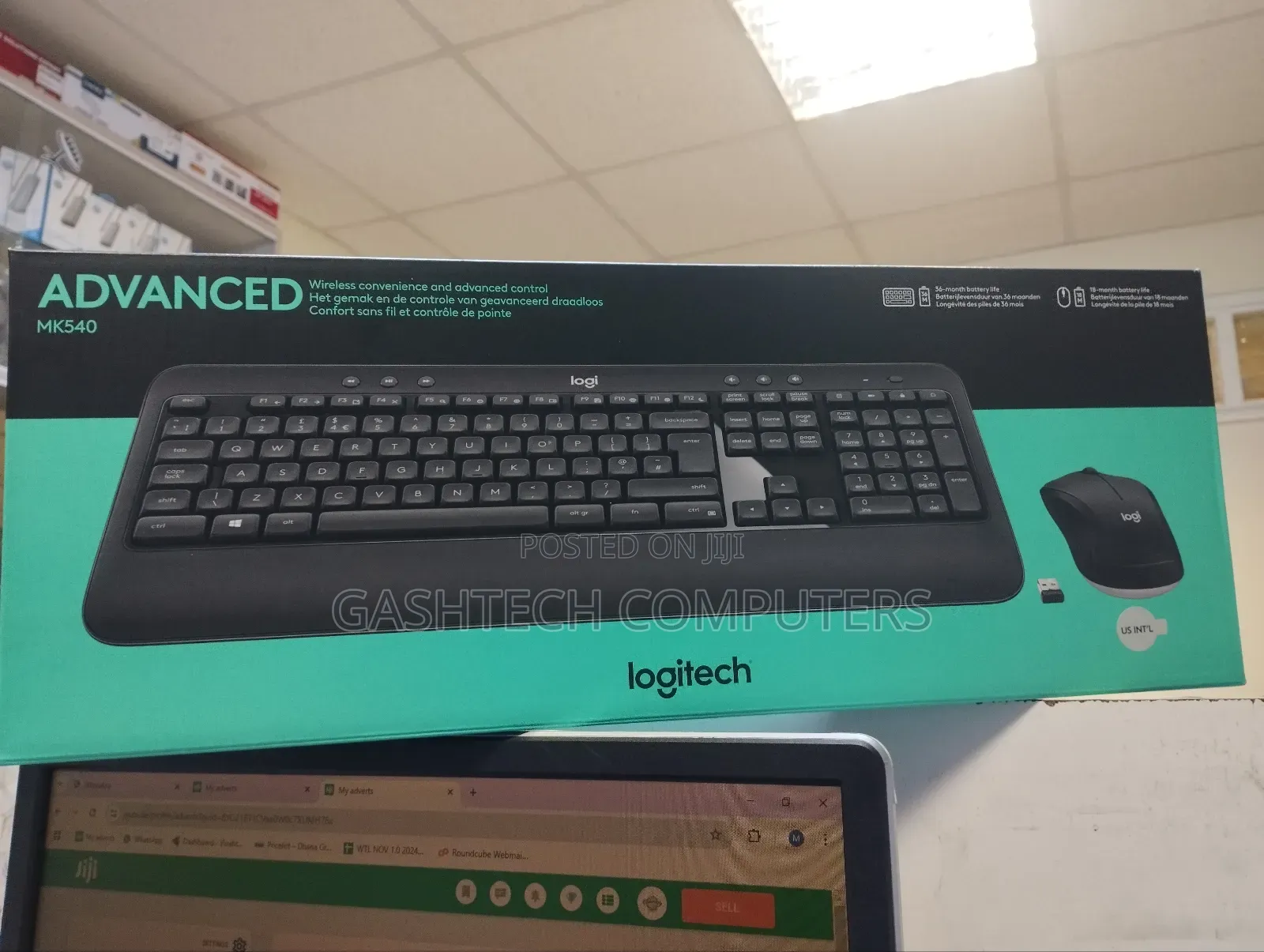 Logitech Mk540 Advanced Wireless Keyboard Mouse Combo