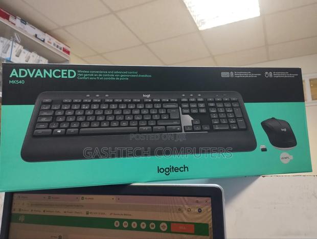 Logitech Mk540 Advanced Wireless Keyboard Mouse Combo - main view