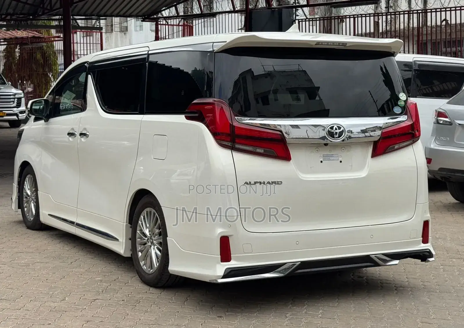 Toyota Alphard 2018 White