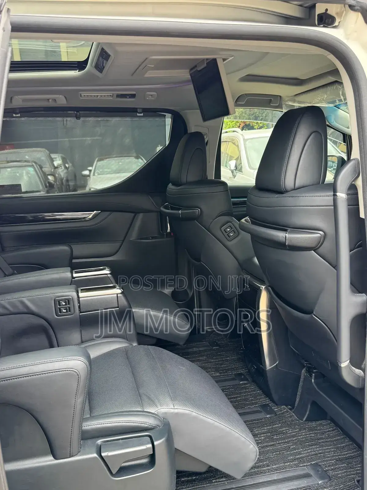 Toyota Alphard 2018 White