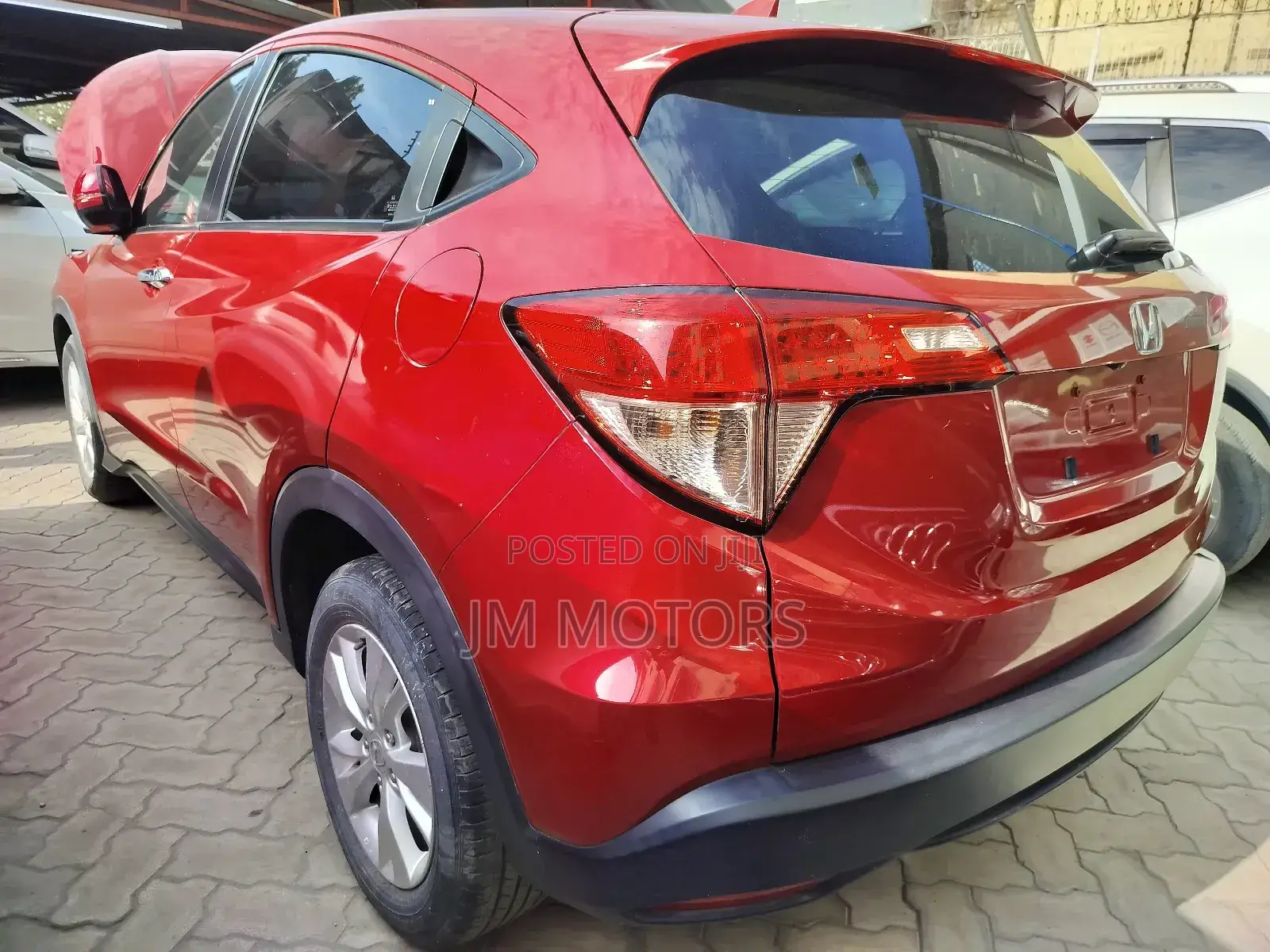 Honda Vezel 2017 Red