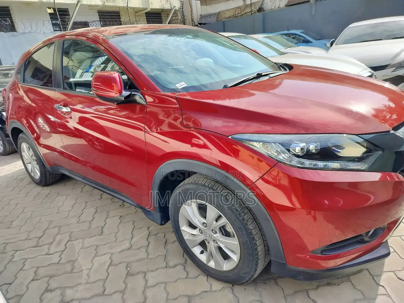 Honda Vezel 2017 Red