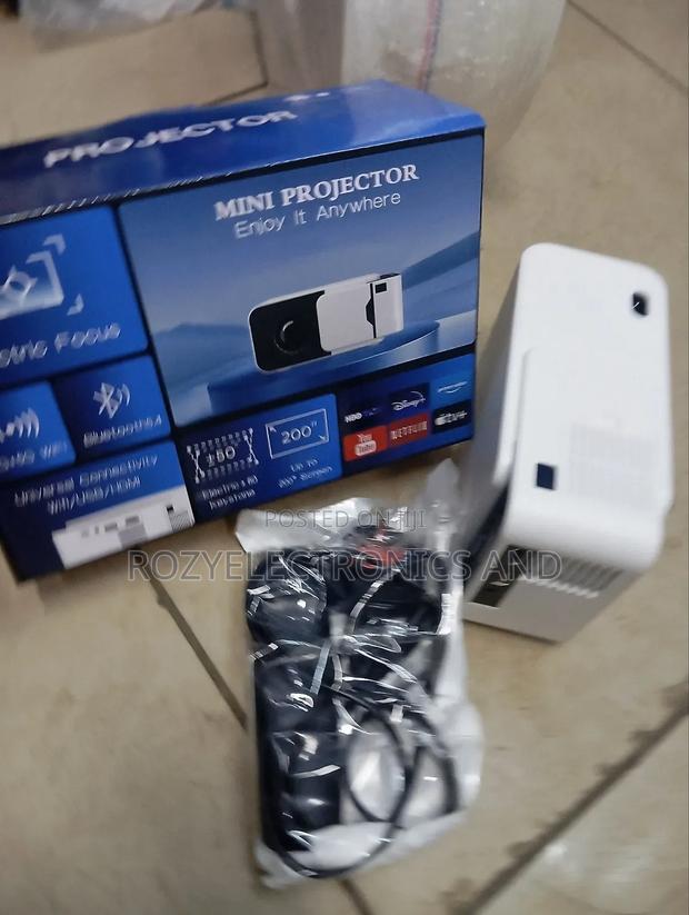 Mini Projector - thumbnail 2