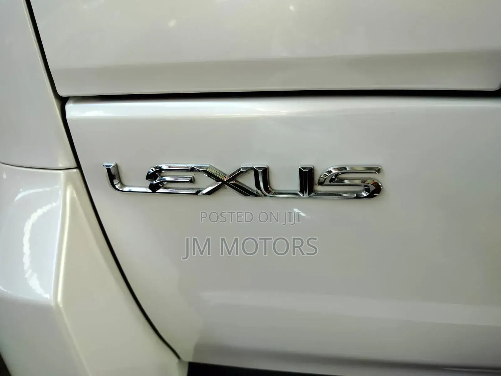 Lexus LX 2018 White