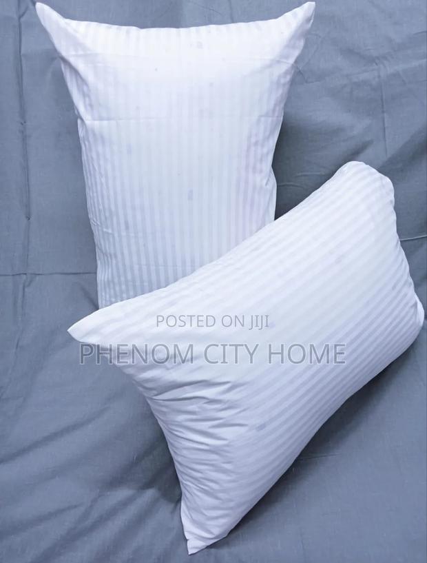 White Stripped Quality Bedpillow Cases(2 Pieces)