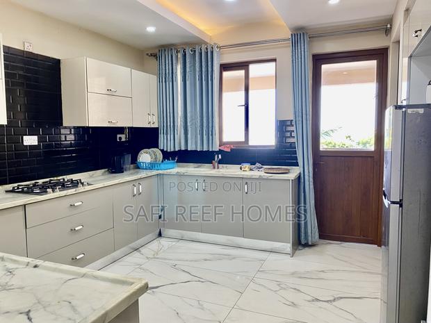 Furnished 3bdrm Apartment in Nyali for rent - thumbnail 6