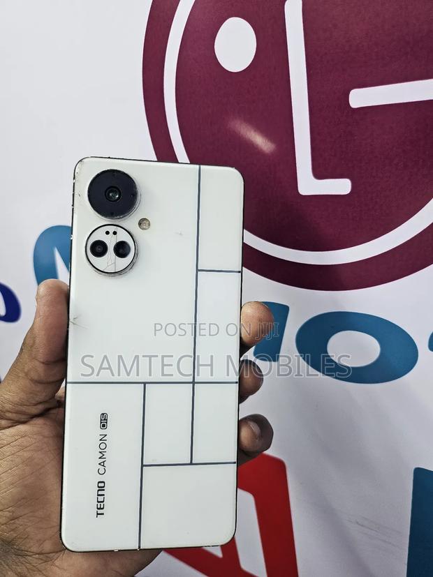 Tecno Camon 19 Pro 256 GB White - main view