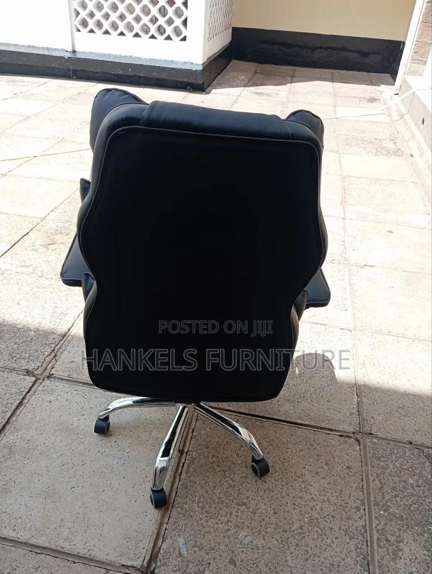 Managers Office Chair - thumbnail 2