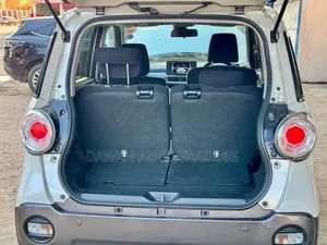 Daihatsu Cast 2017 Silver