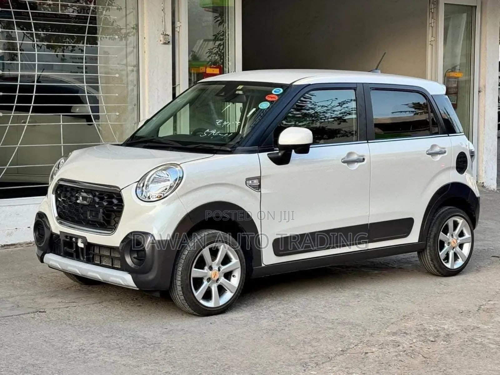 Daihatsu Cast 2017 Silver