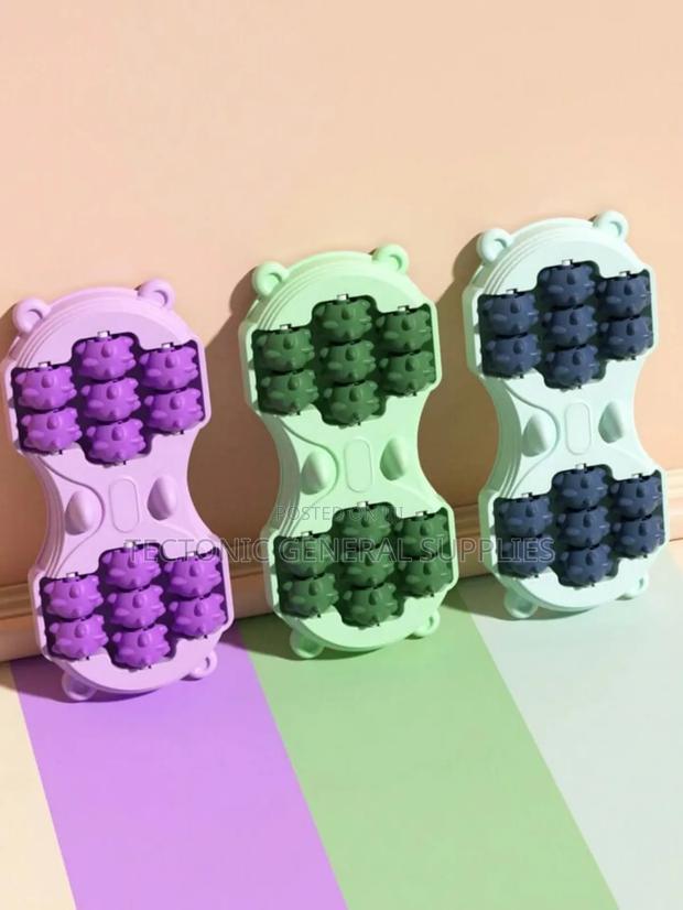 Manual Stepping 14 Roller Foot Massager - thumbnail 4