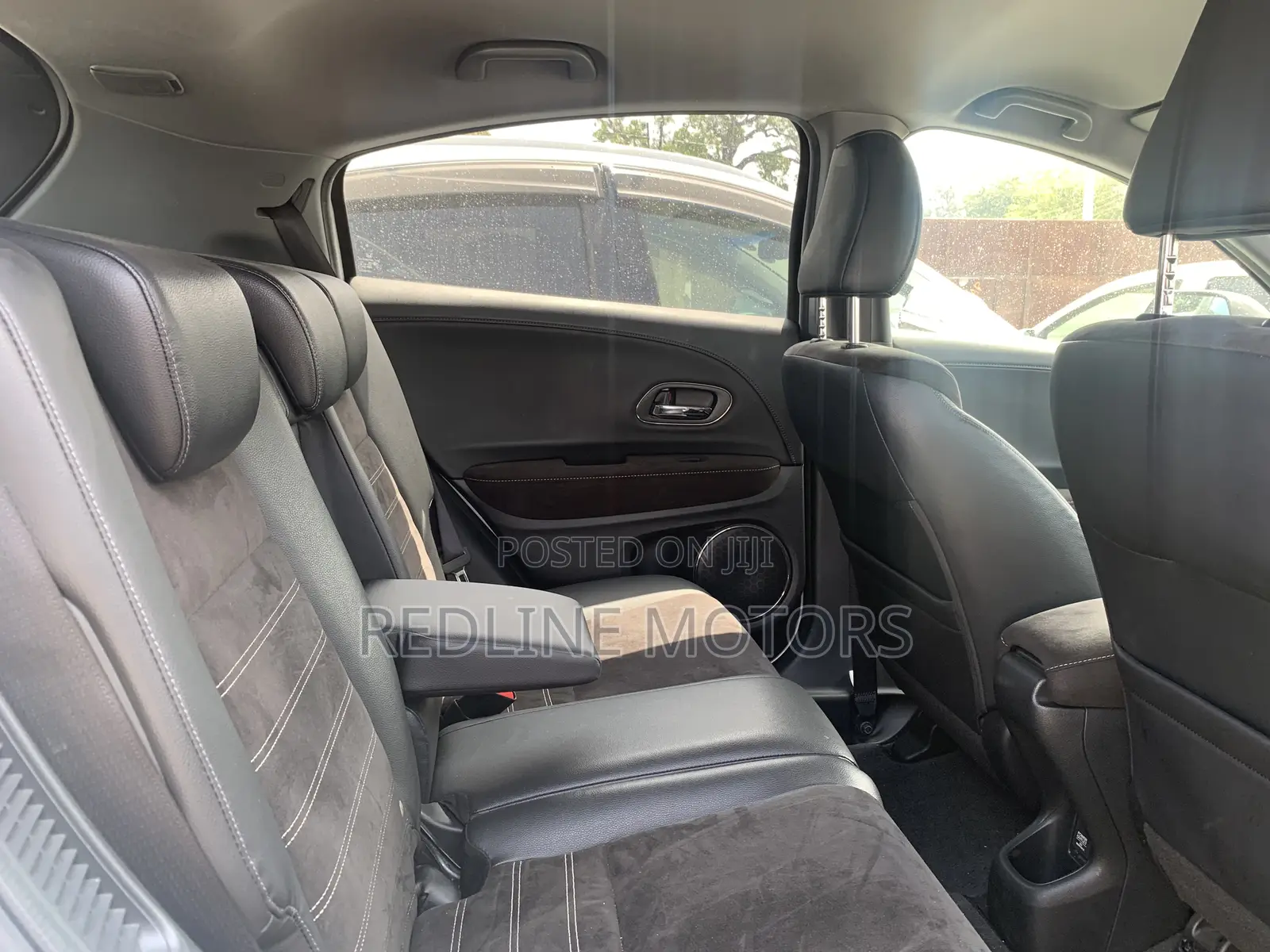 Honda Vezel 1.5 Hybrid 4WD 2018 Pearl