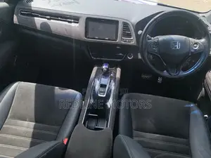 Honda Vezel 1.5 Hybrid 4WD 2018 Pearl
