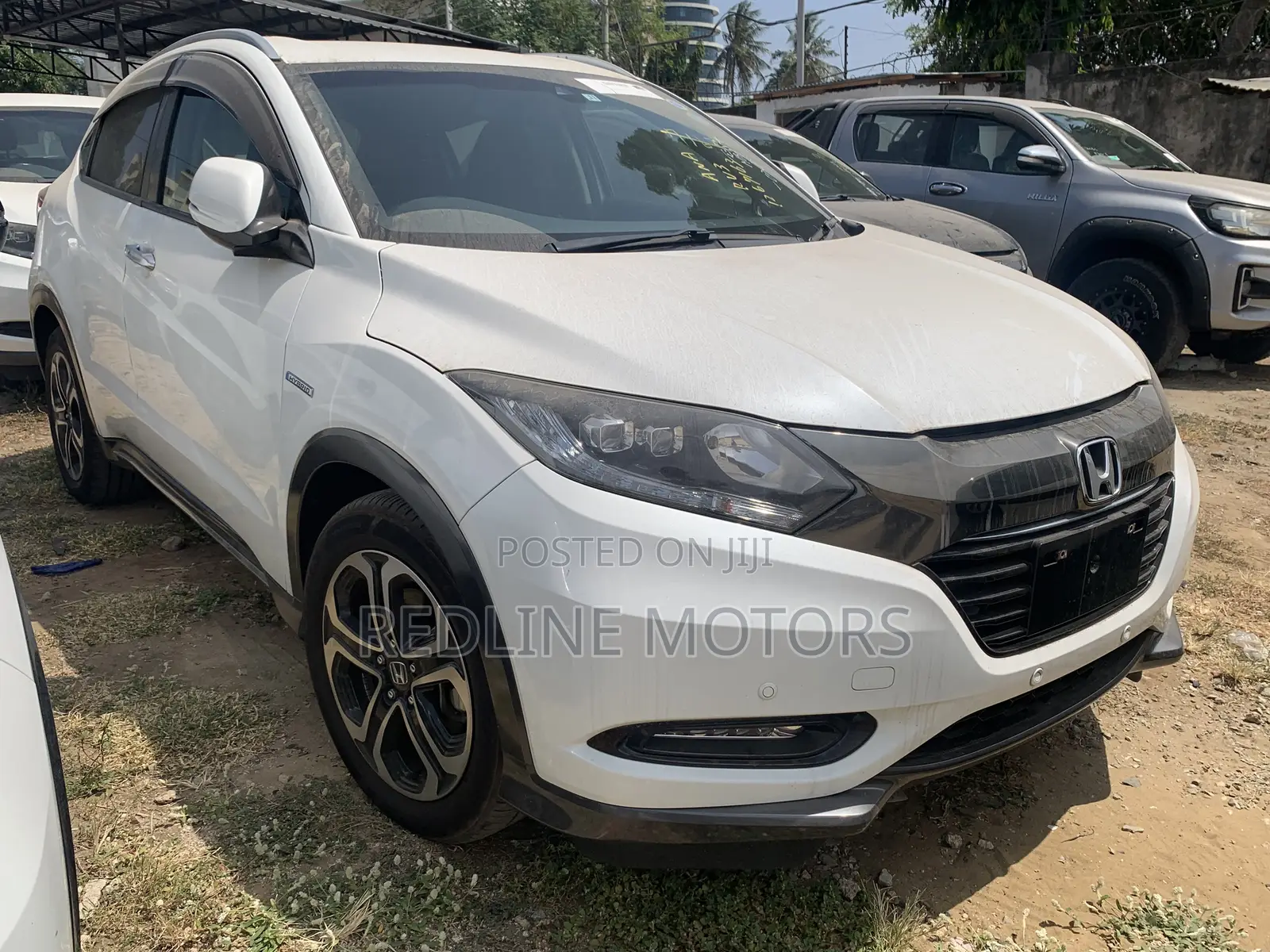 Honda Vezel 2018 Off white