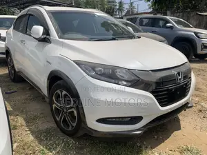 Honda Vezel 2018 Off white