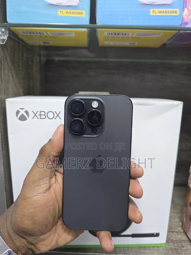 Apple iPhone 14 Pro 256 GB Gray - main view