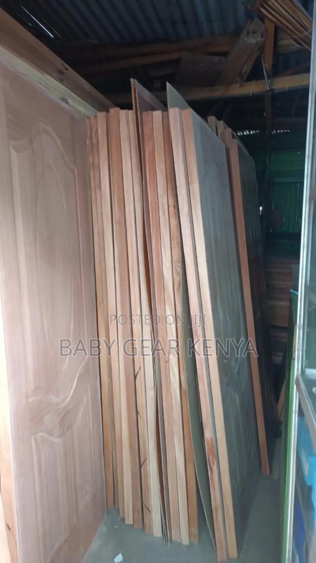 Wood Laminated Mahogany Door - thumbnail 2