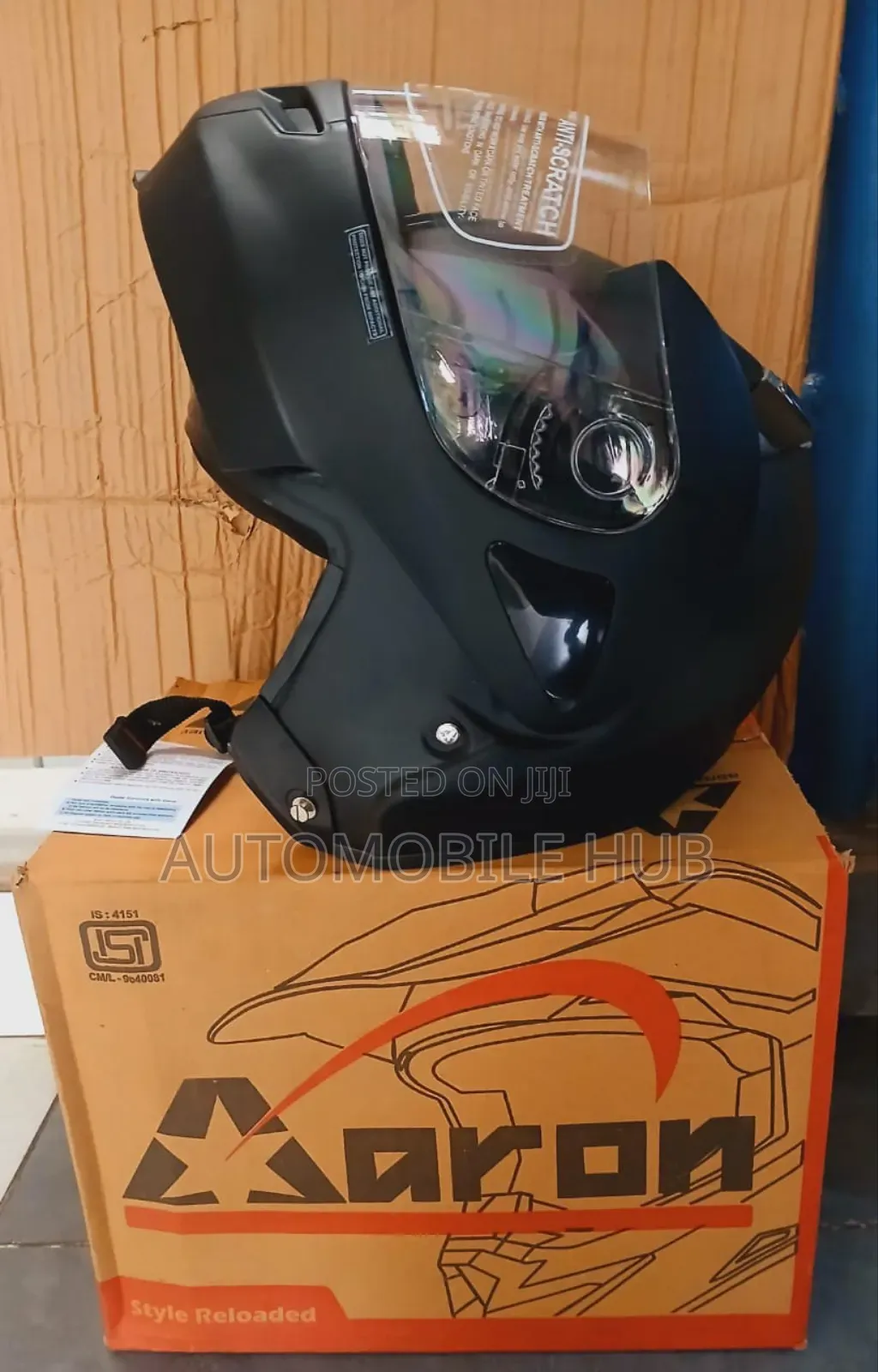 Flip Up Helmet - Black Motorcycle Flip Up Helmet Dot