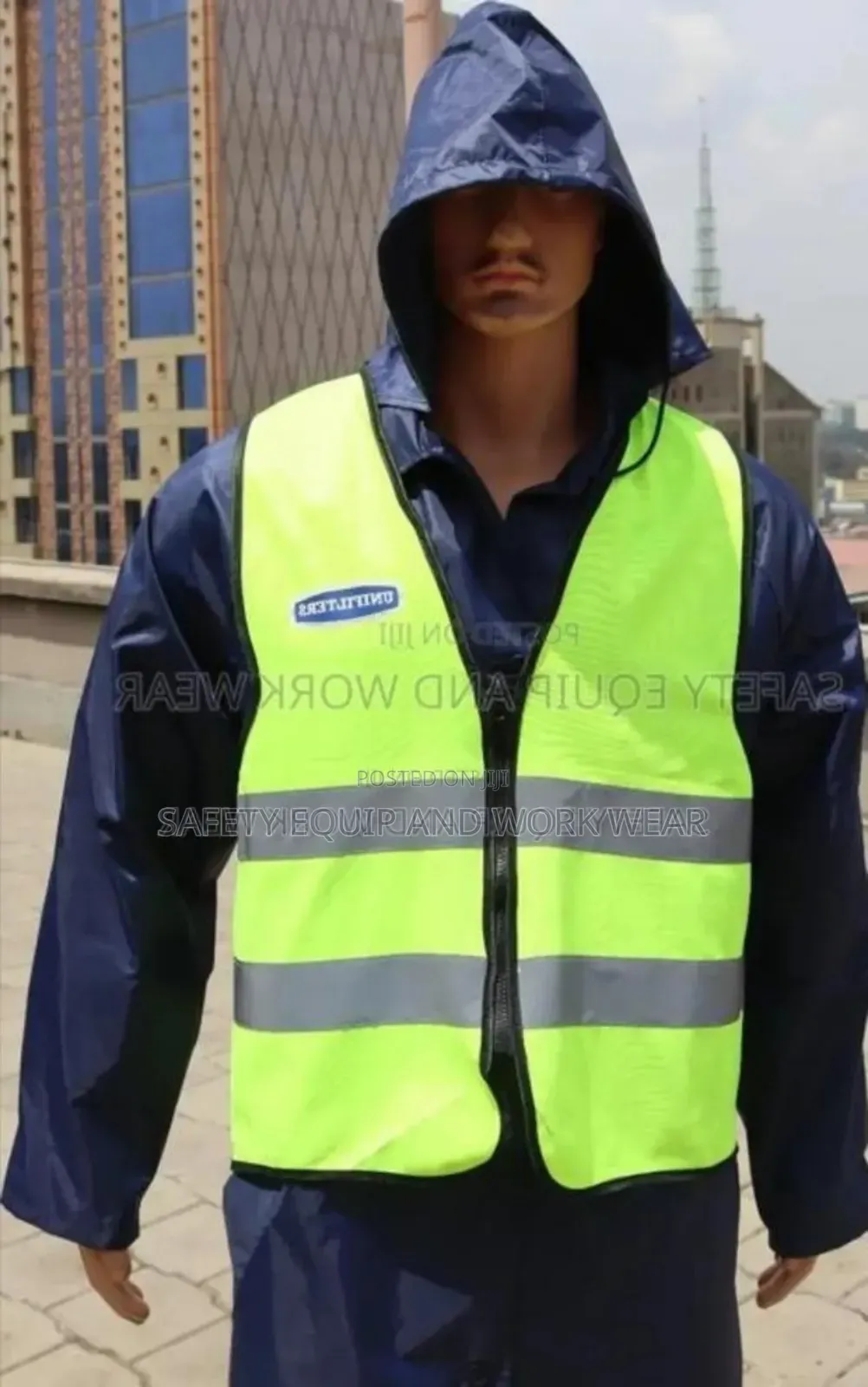 Zipped Closure Reflective Vest
